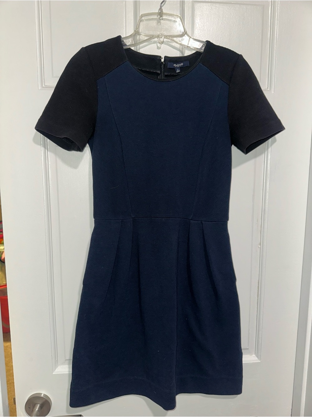 Madewell Navy and Black Short Sleeve Midi Dress